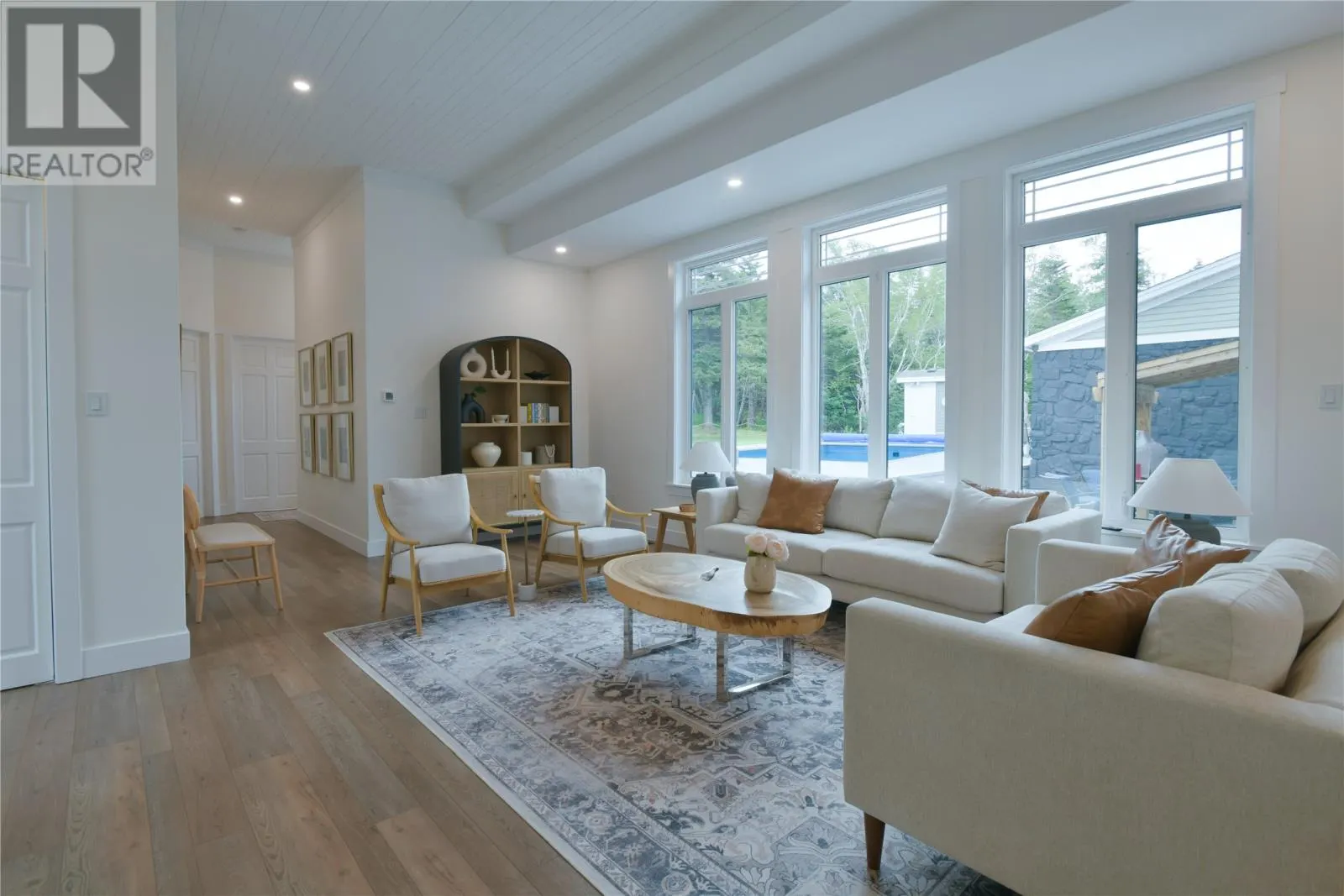 53 E Lawrence Pond Road