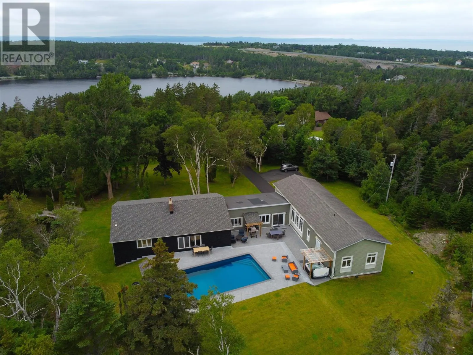 53 E Lawrence Pond Road