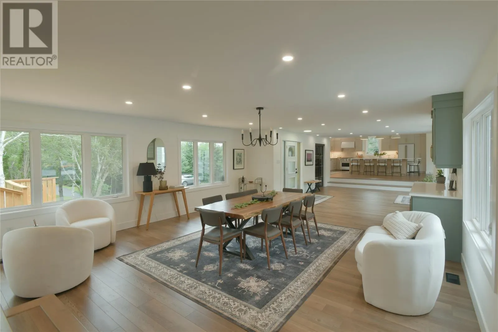 53 E Lawrence Pond Road