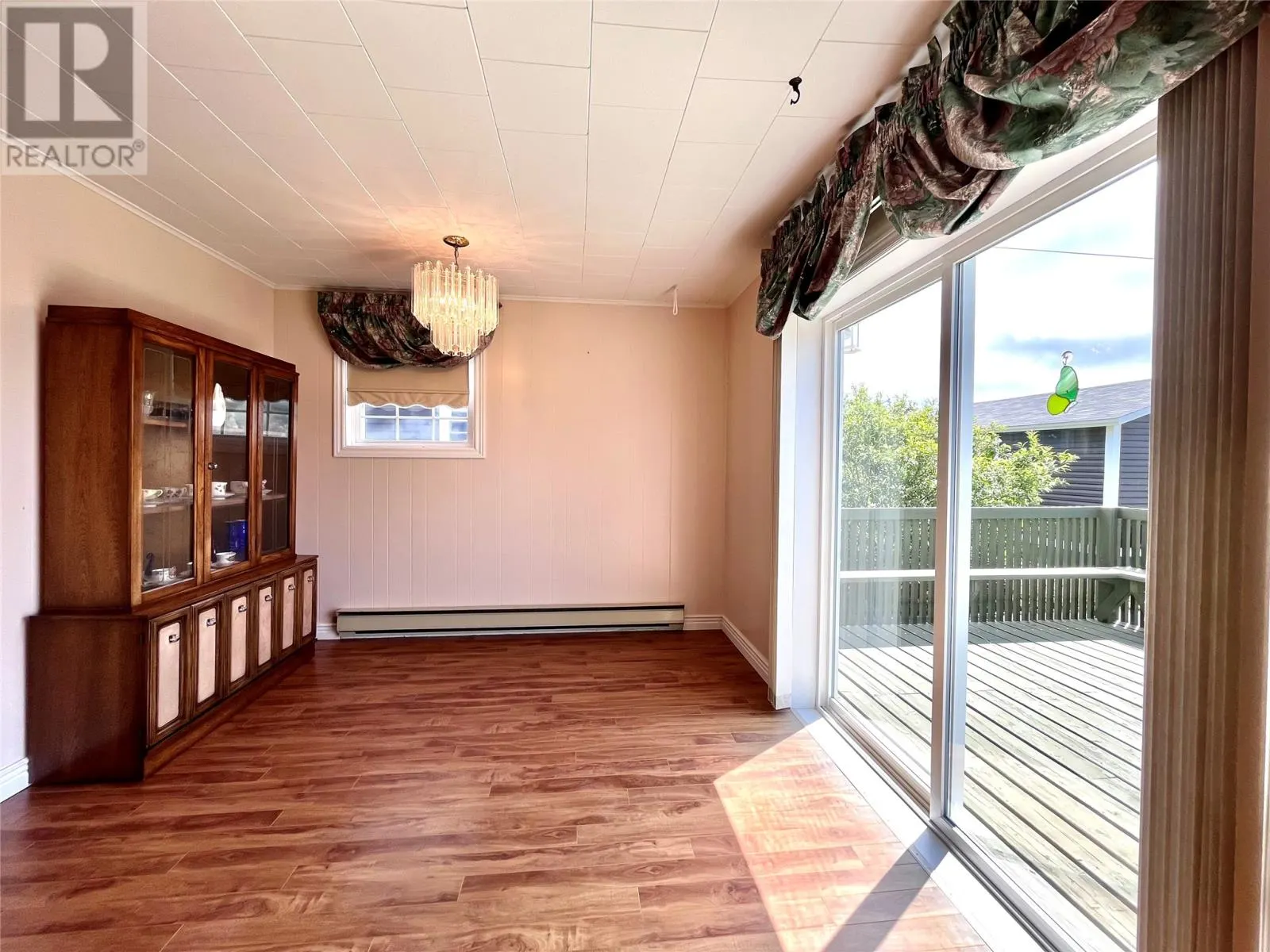 8 Evergreen Avenue