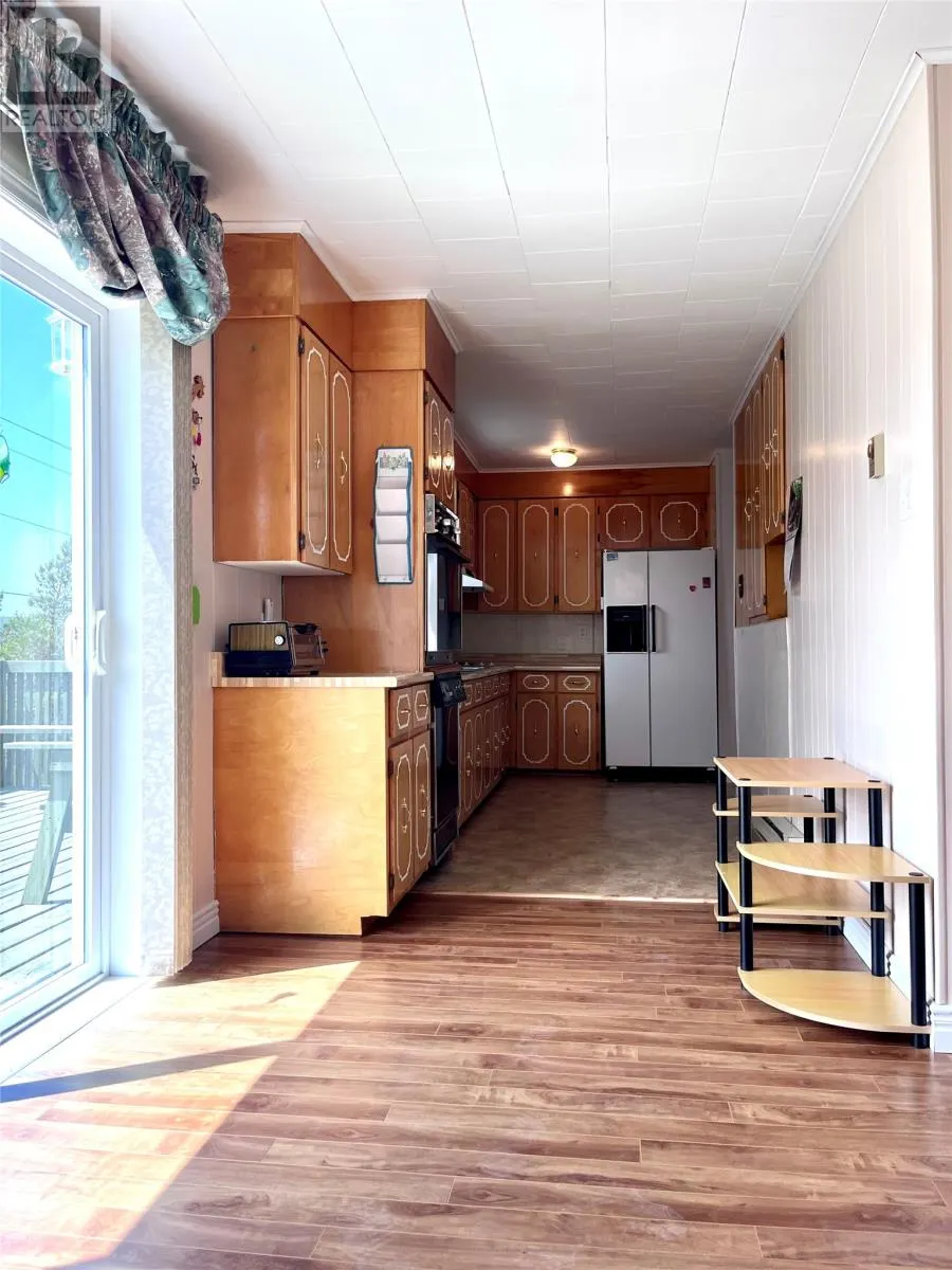 8 Evergreen Avenue