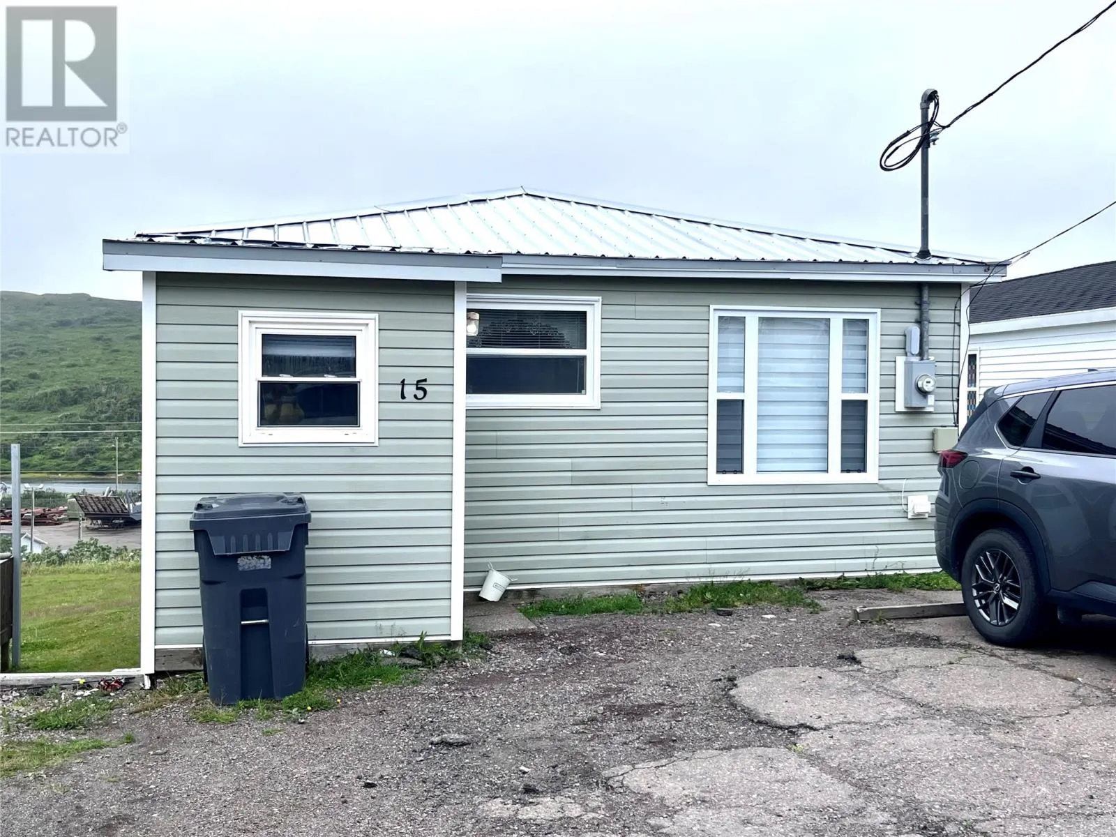 15 Bunkers Hill Road