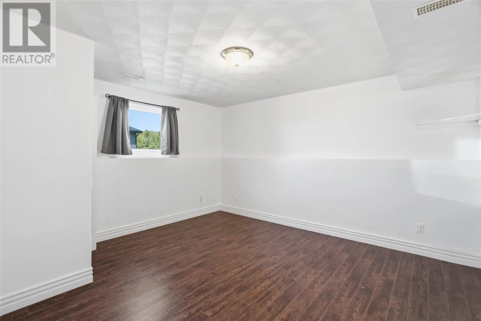 7 Clearview Drive