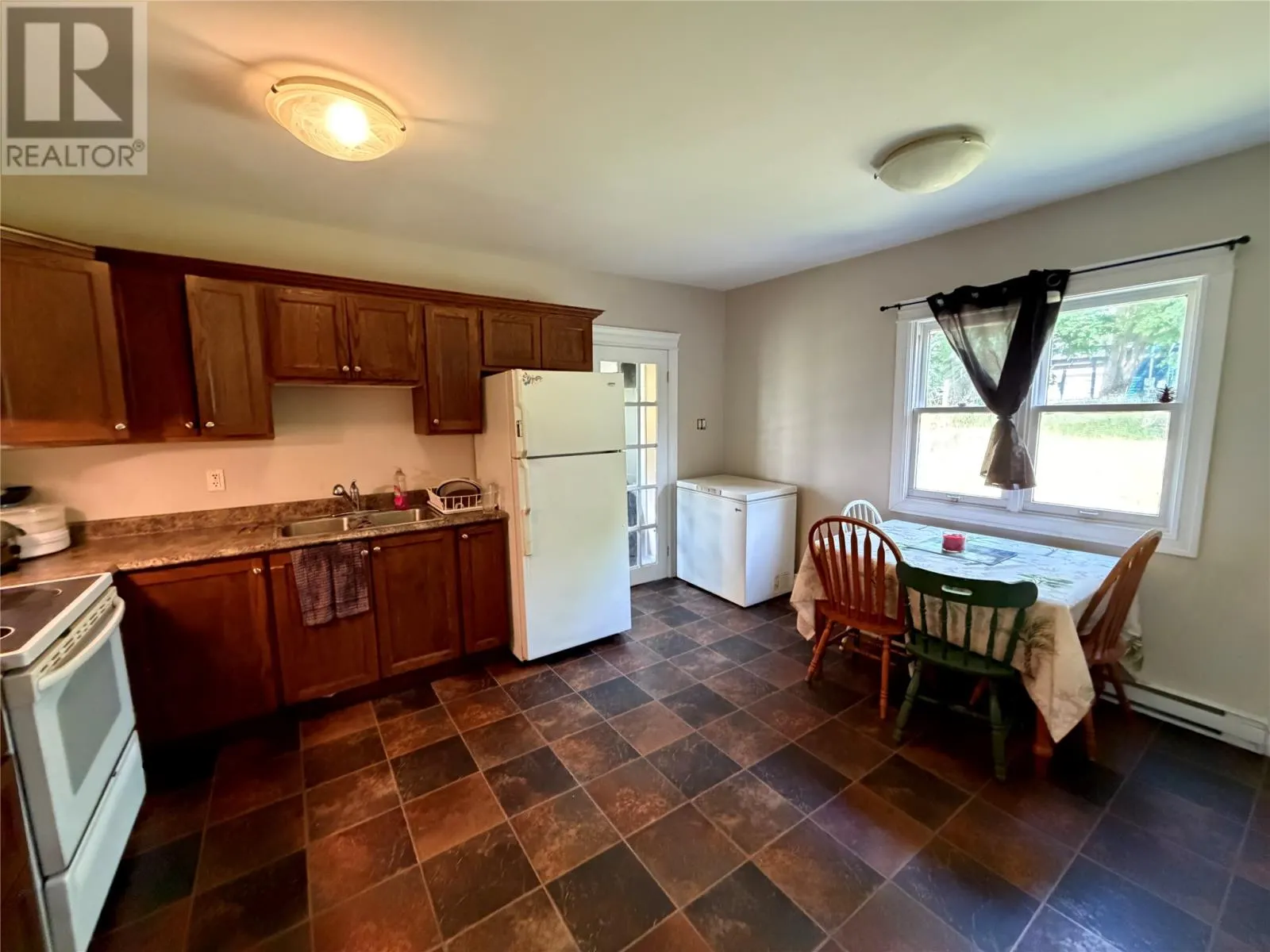 8 St Clare Avenue