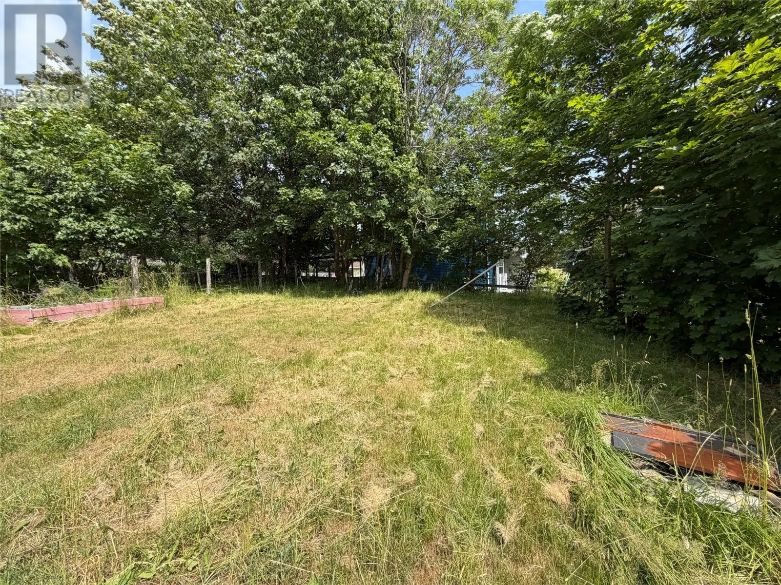 8 St Clare Avenue