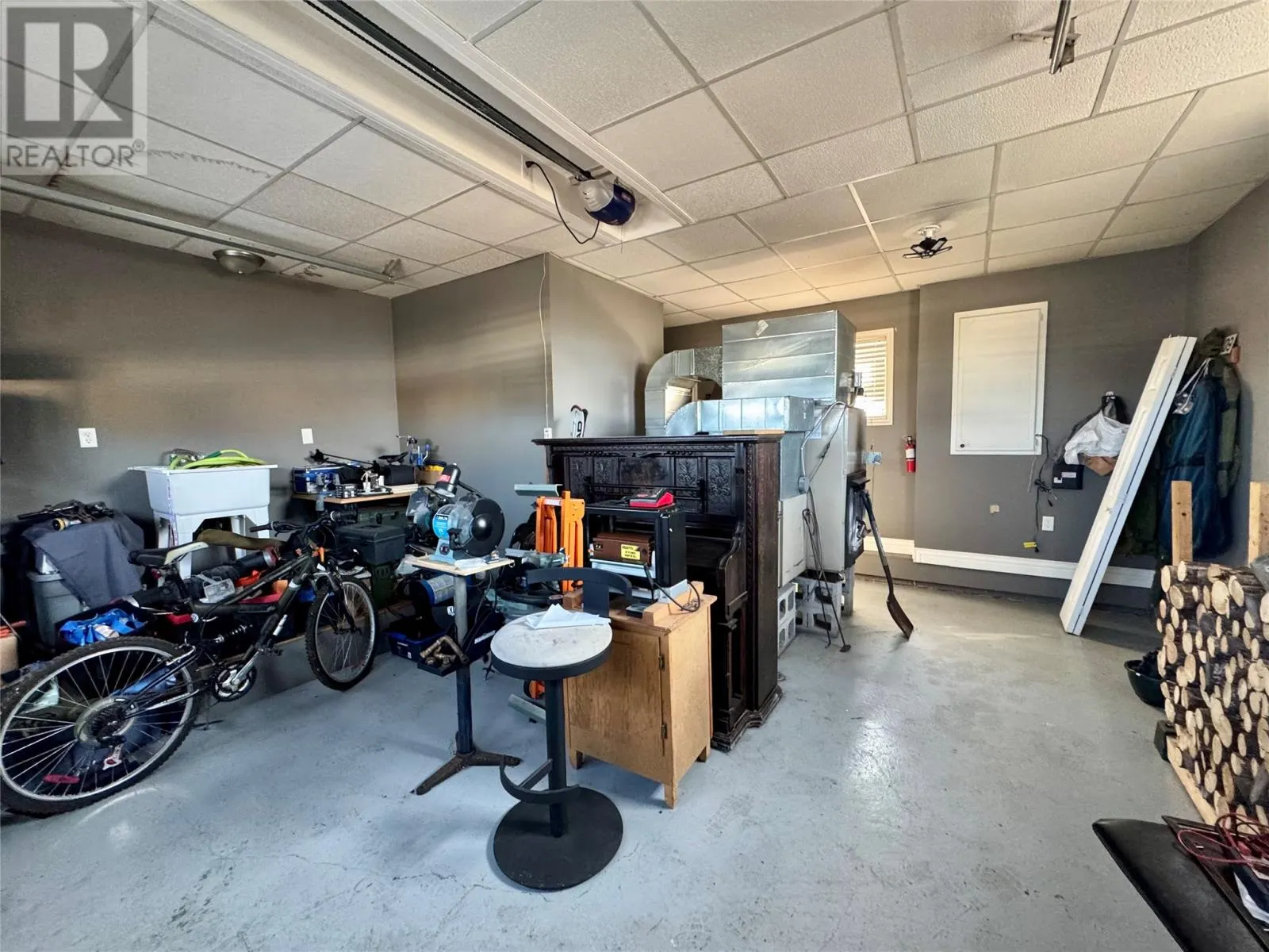 3 John Cabot Drive