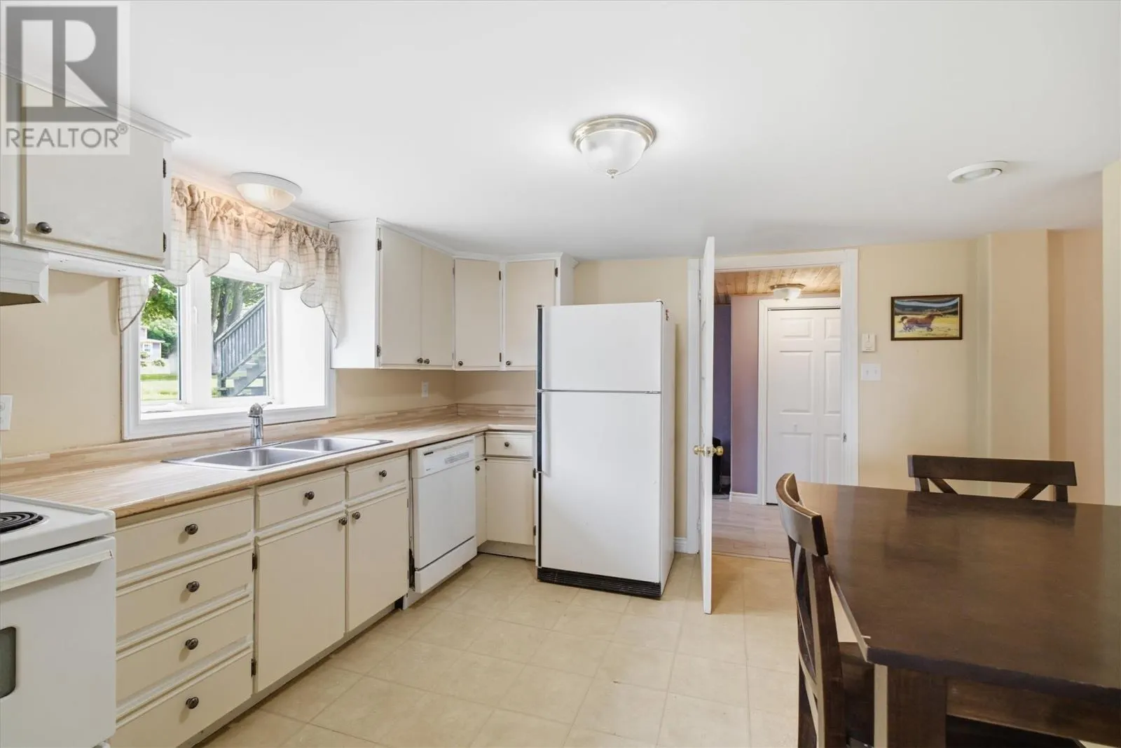 88 Beachy Cove Road