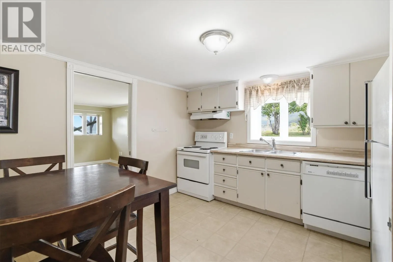 88 Beachy Cove Road