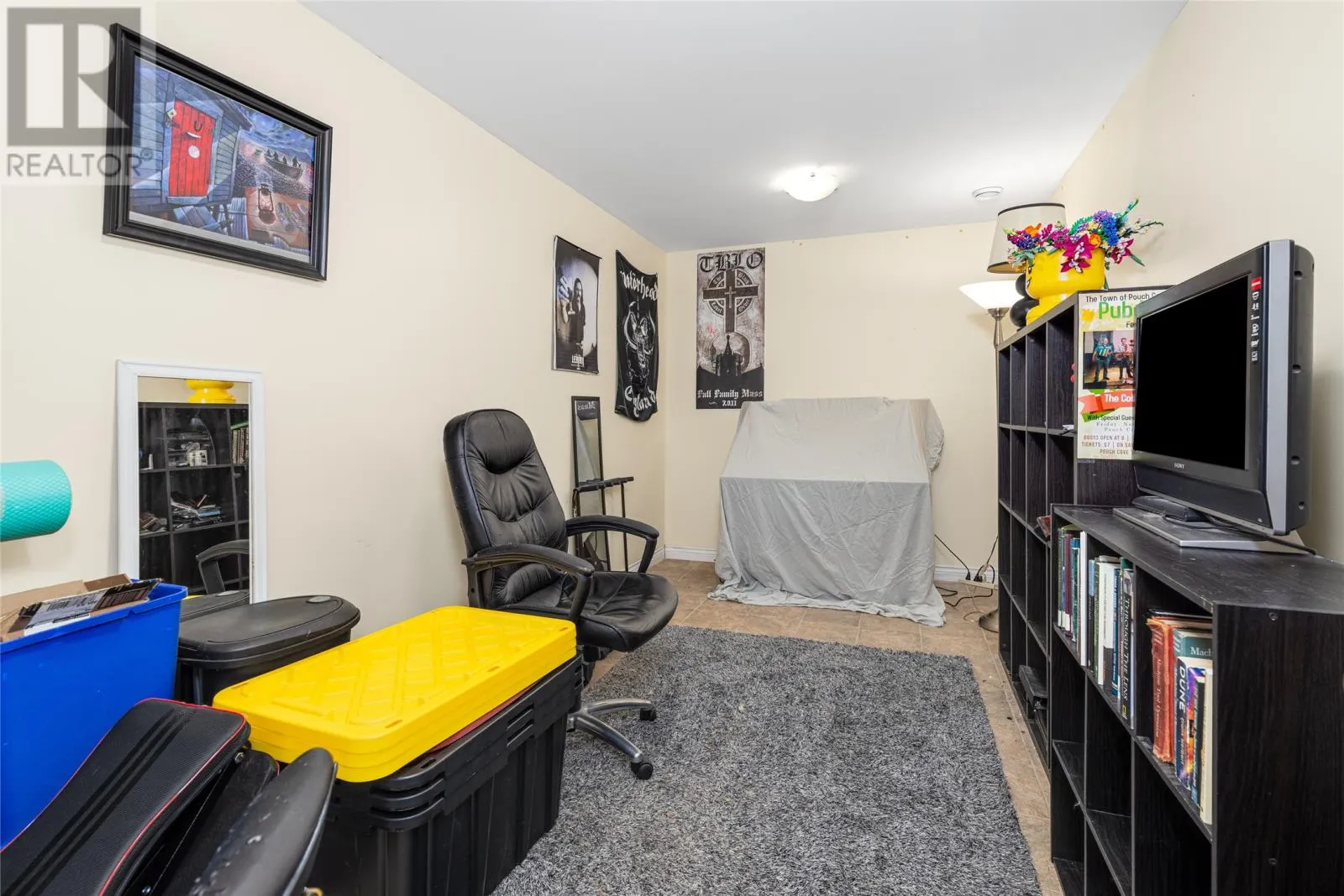 24 Meetinghouse Road