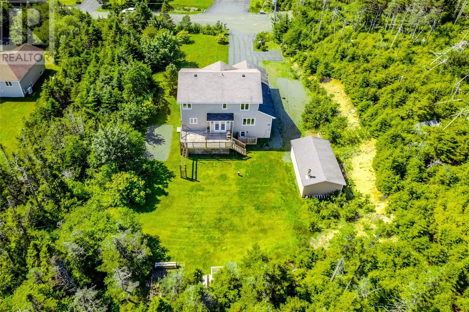 32 Abbotts Road