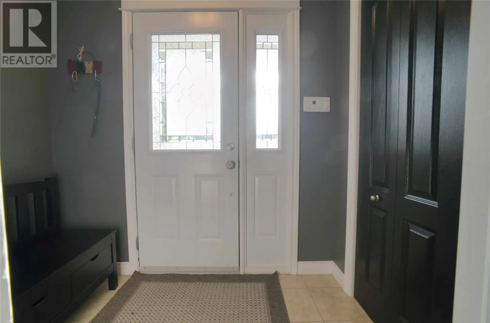32 Abbotts Road