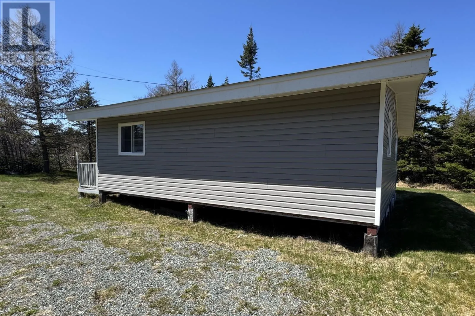 82 Mobile First Pond Road