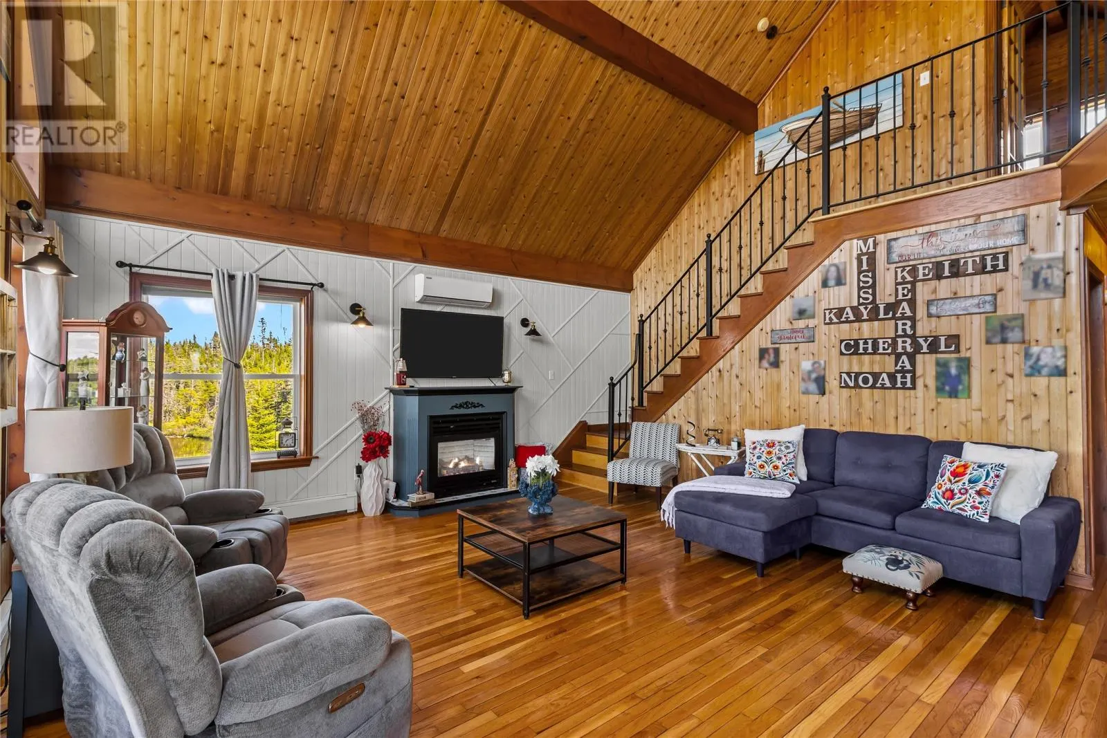 25A Deer Park Road