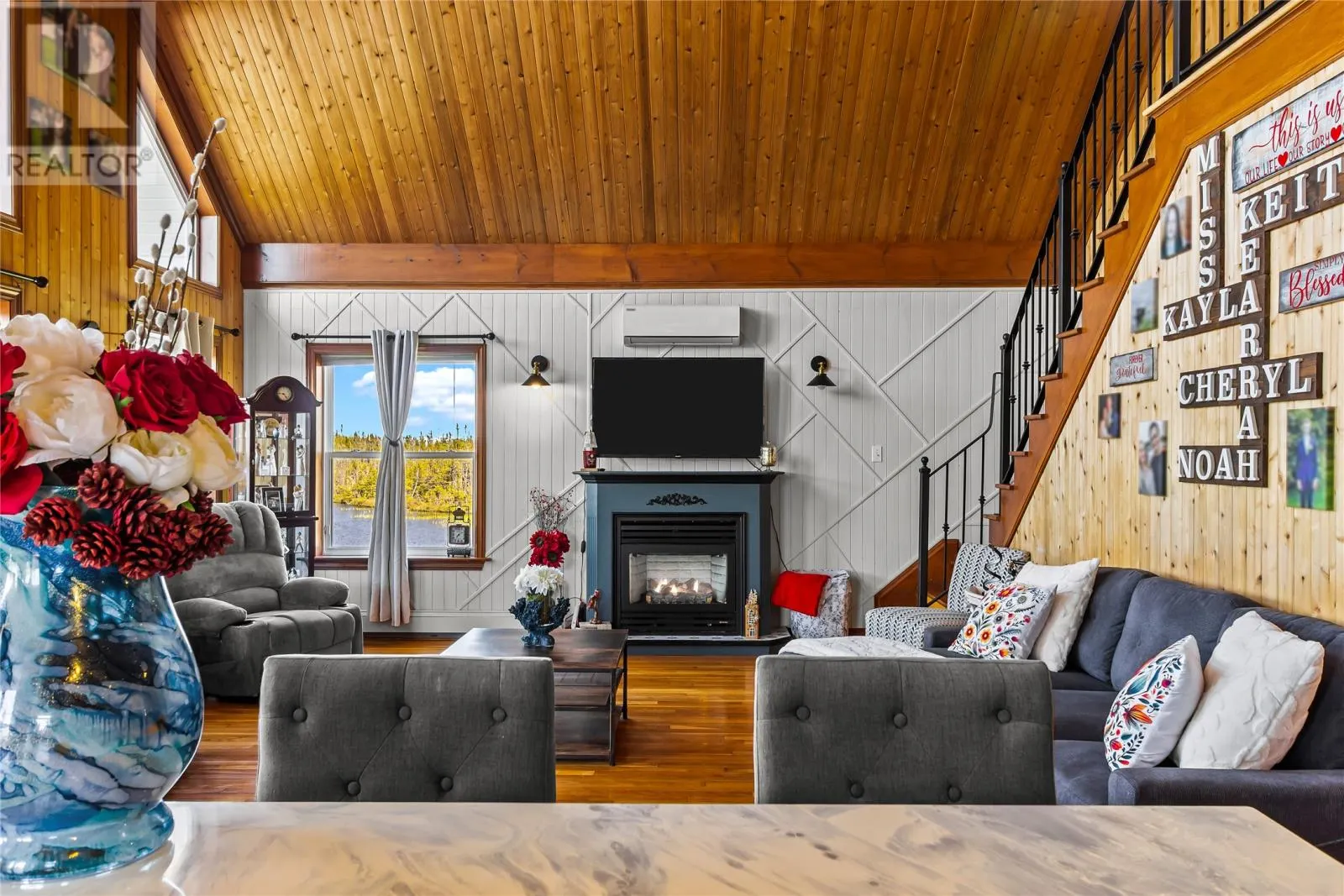 25A Deer Park Road