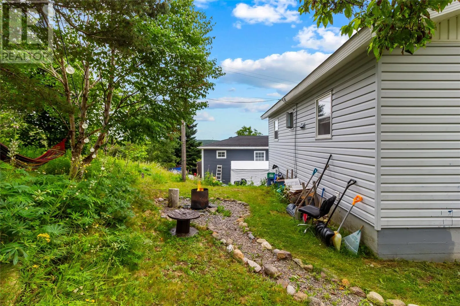 16 Seawards Lane