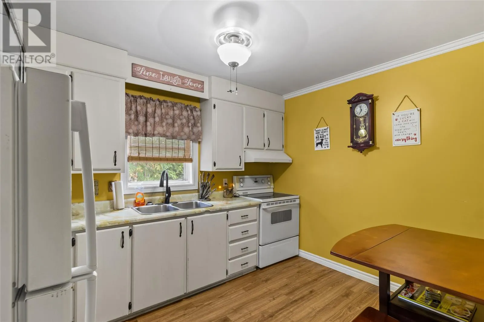 16 Seawards Lane