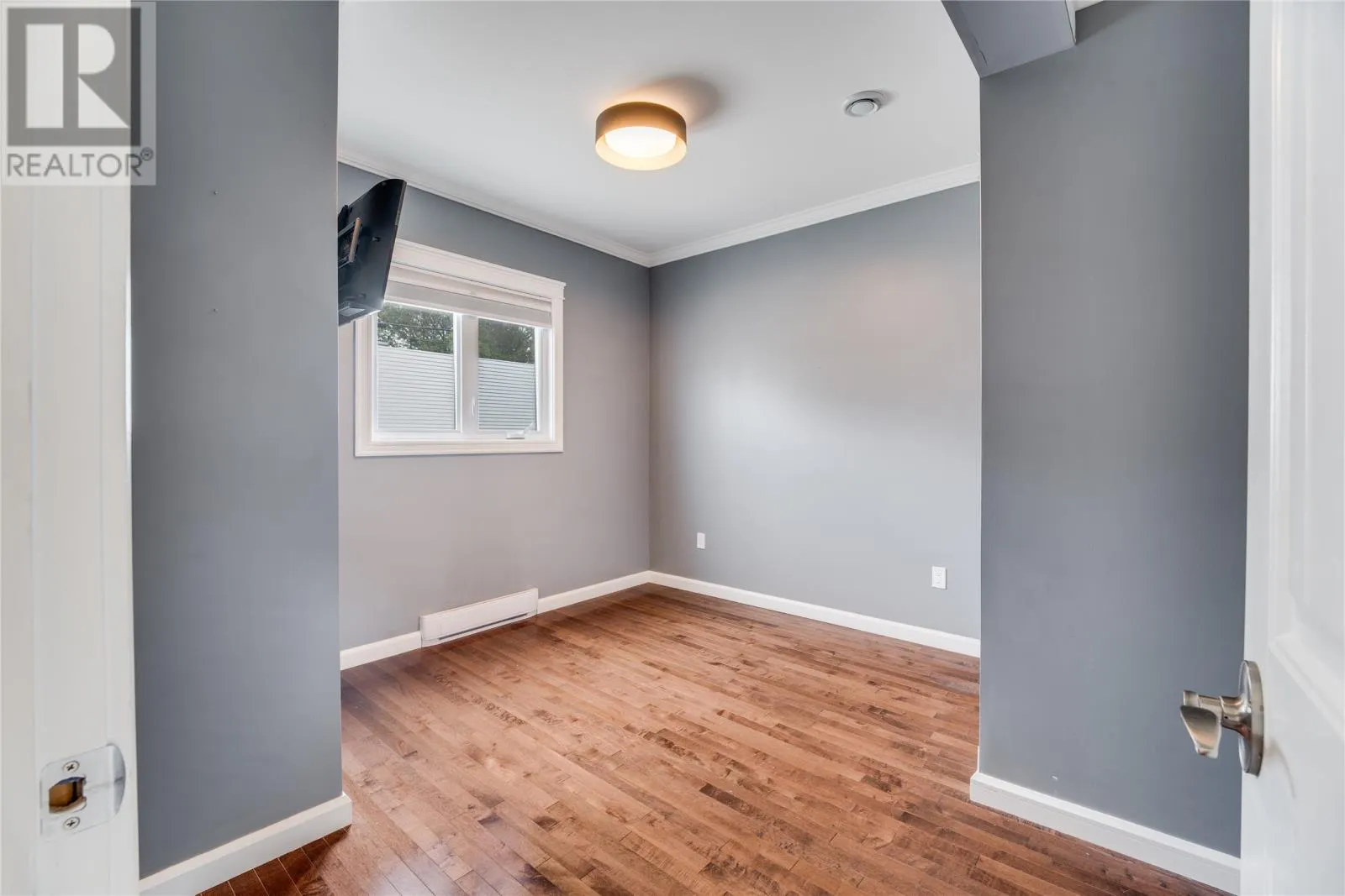239 Craigmillar Avenue Unit#103 #103