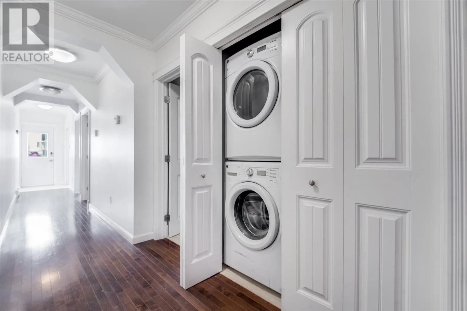 239 Craigmillar Avenue Unit#103 #103