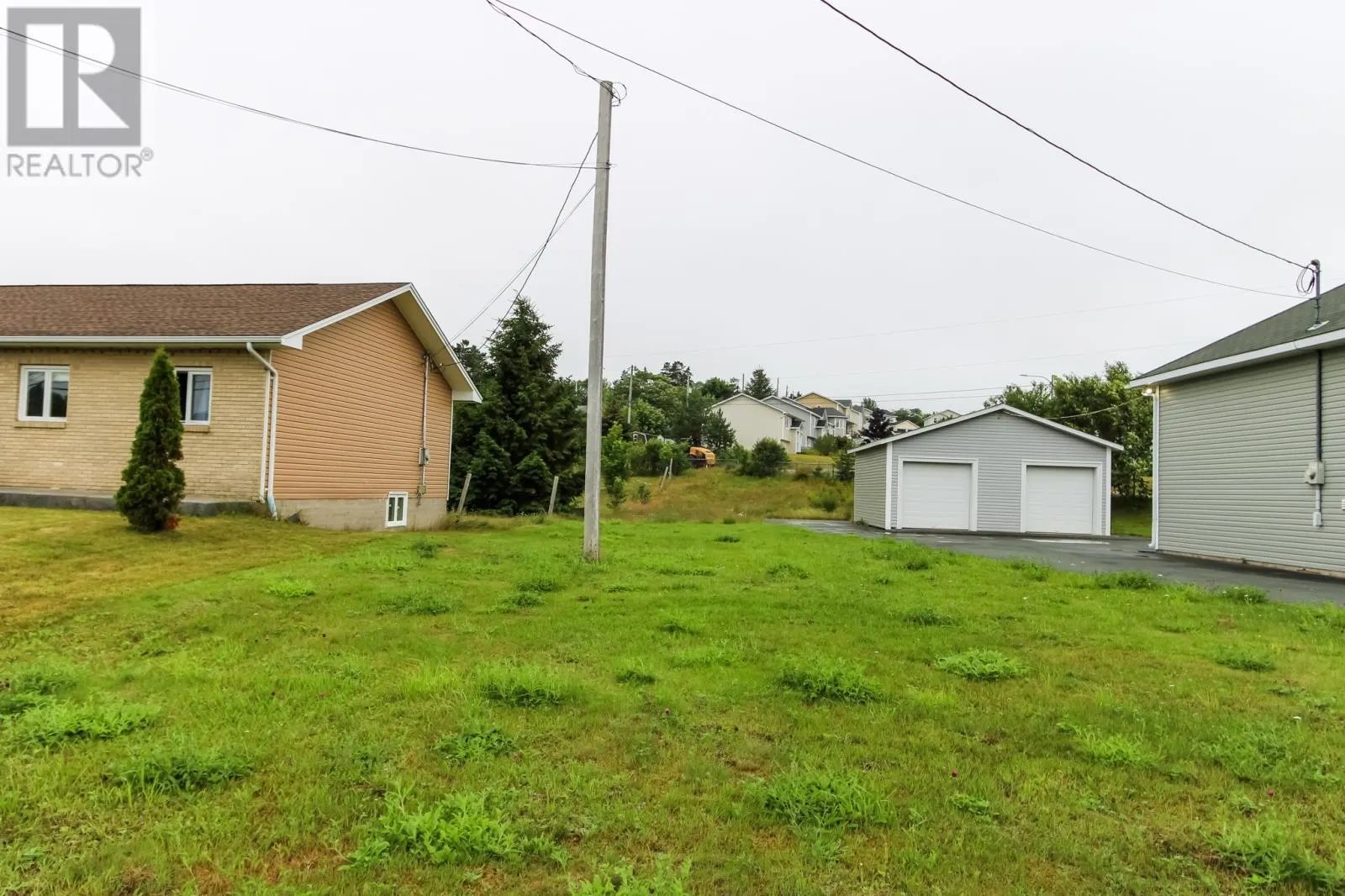 82 Foxtrap Access Road