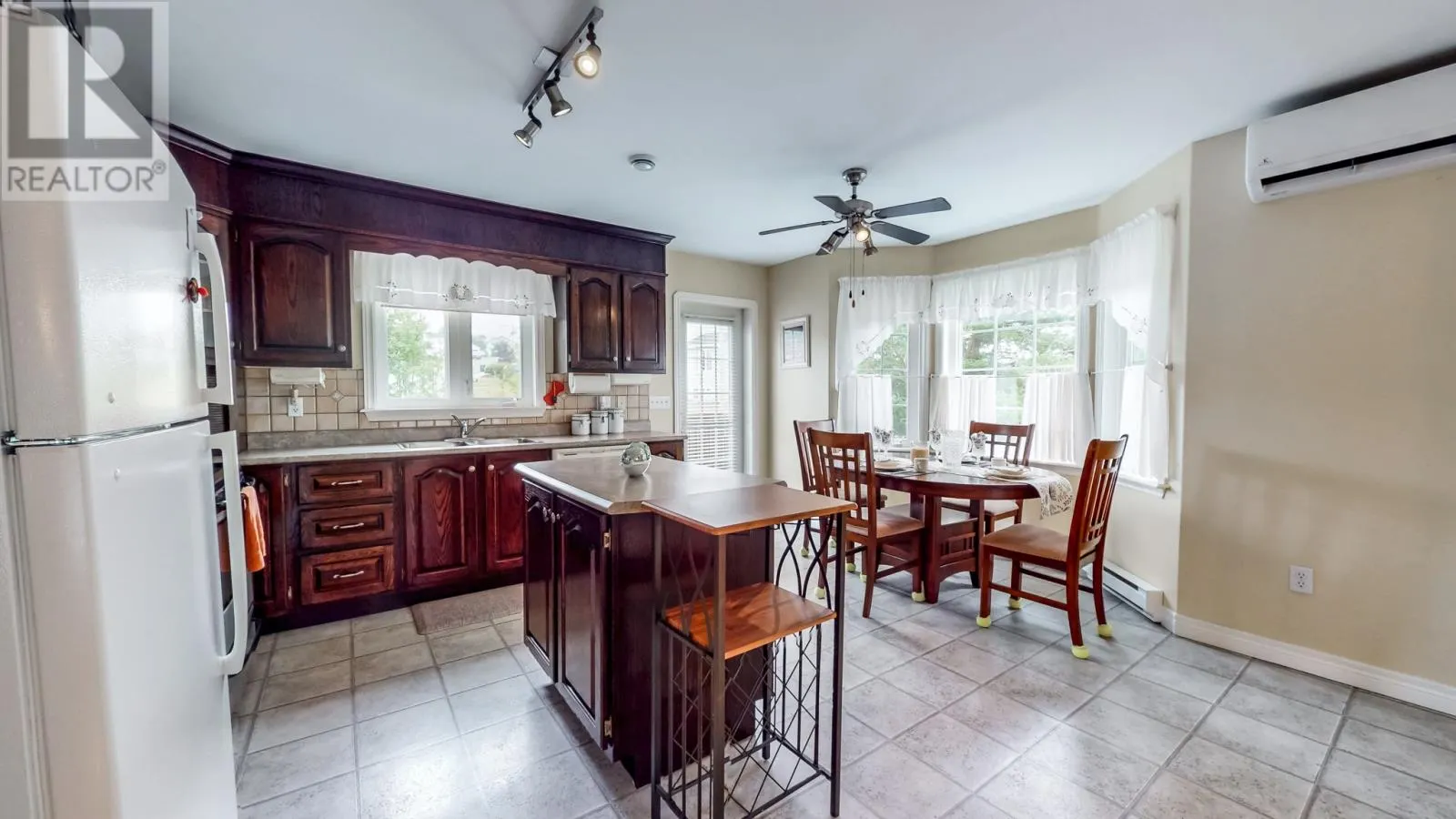 82 Foxtrap Access Road