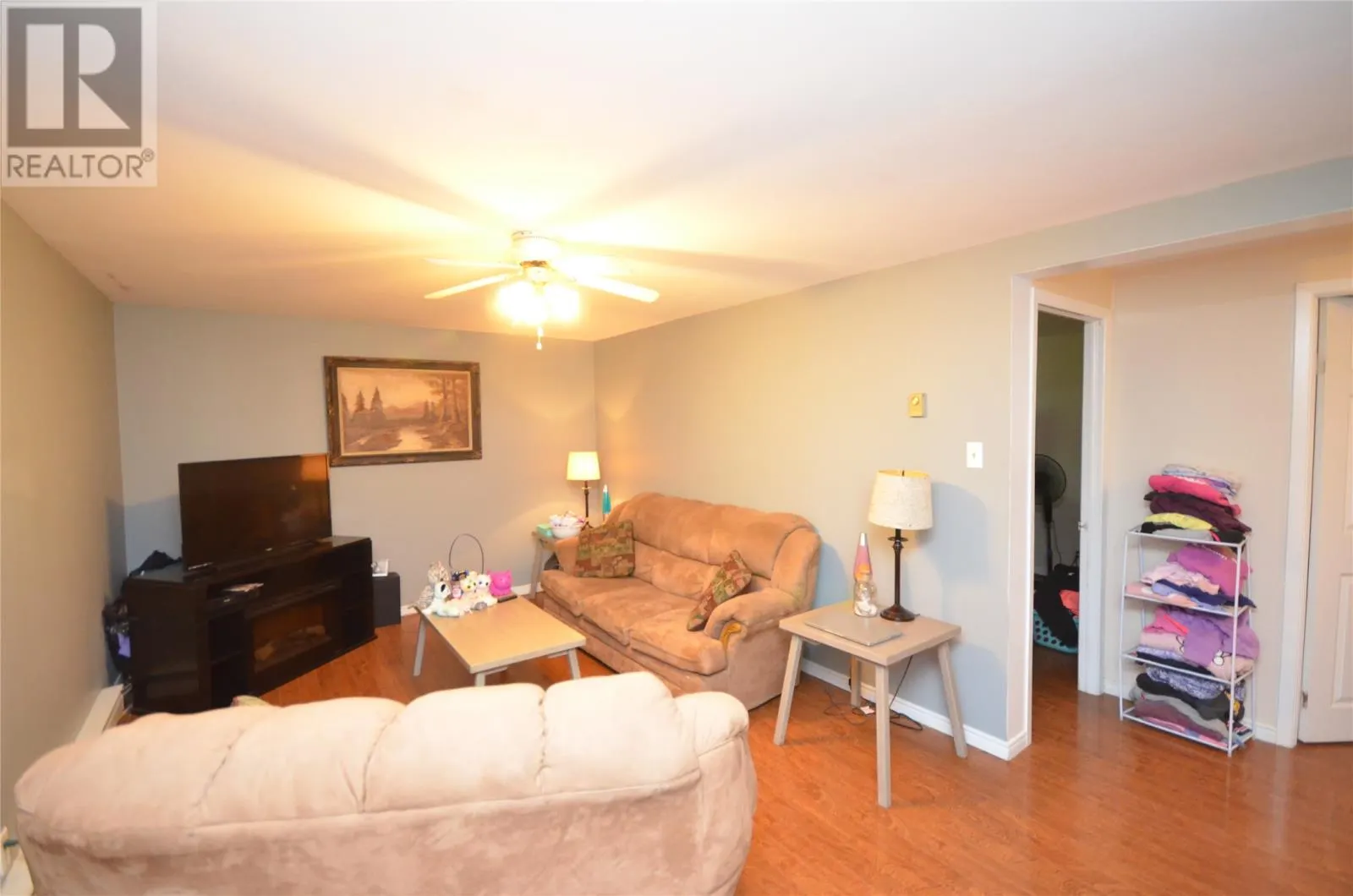 39 Kelliview Crescent