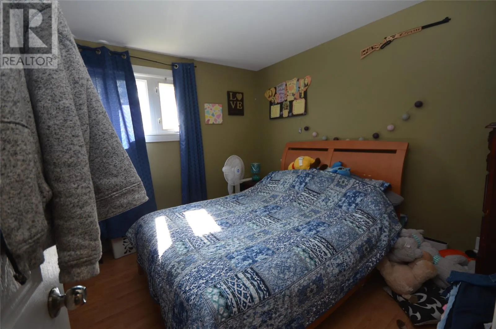 39 Kelliview Crescent