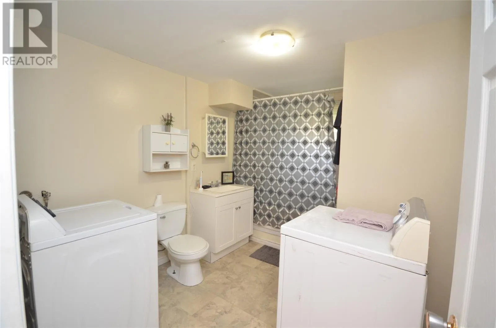 39 Kelliview Crescent