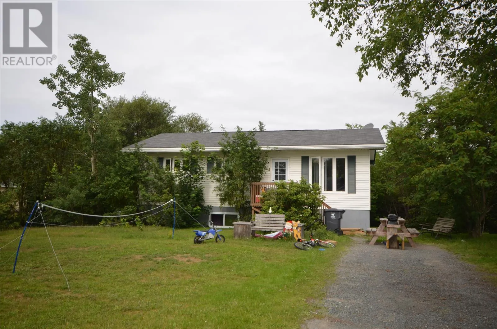 39 Kelliview Crescent