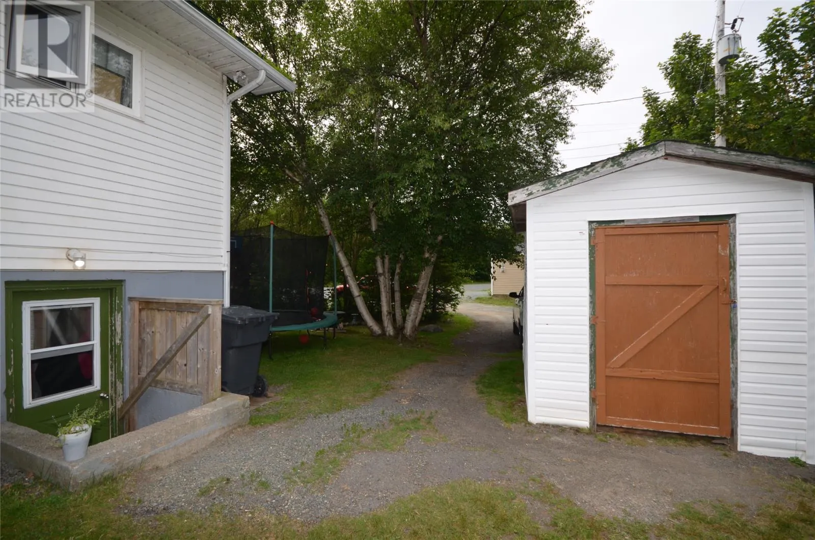 39 Kelliview Crescent