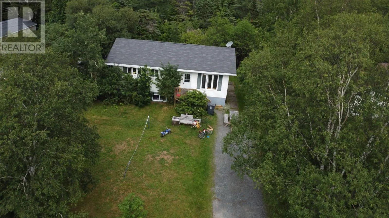 39 Kelliview Crescent