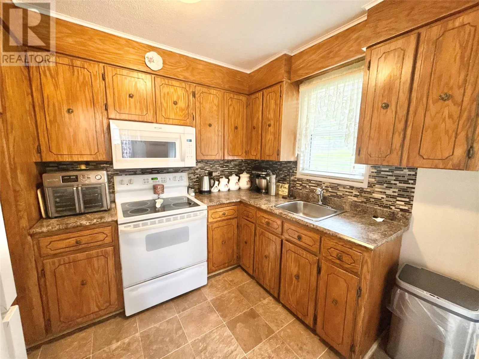 11 Caribou Road