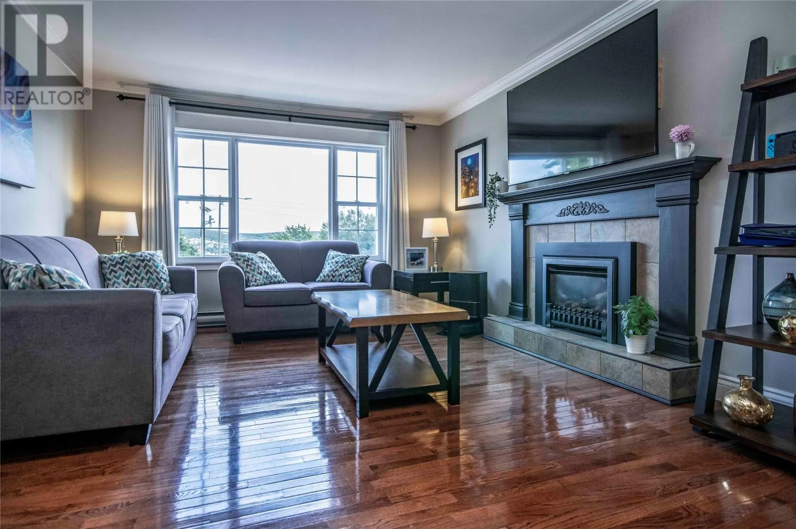 48 Canada Drive