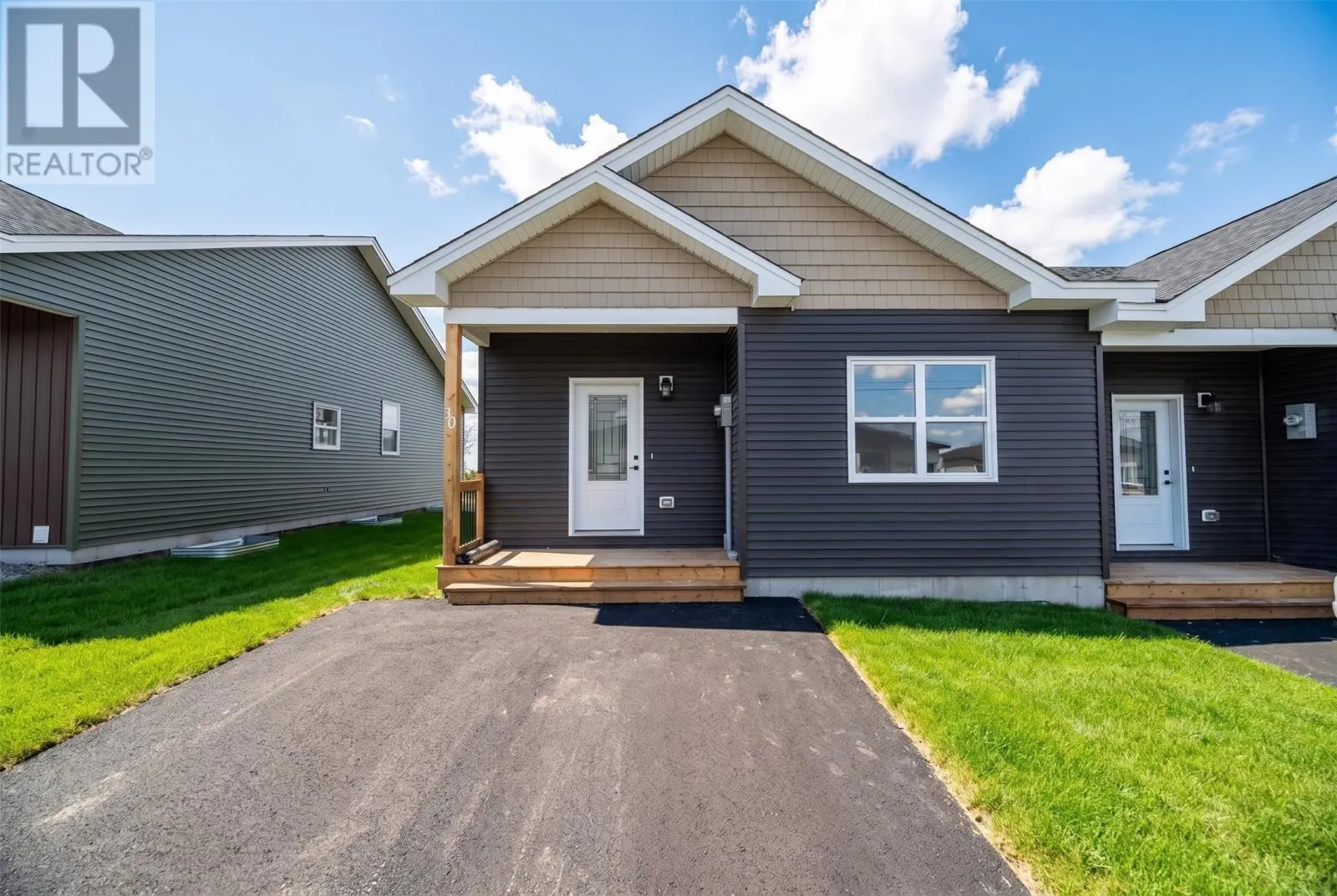 26 Tulip Ridge Boulevard