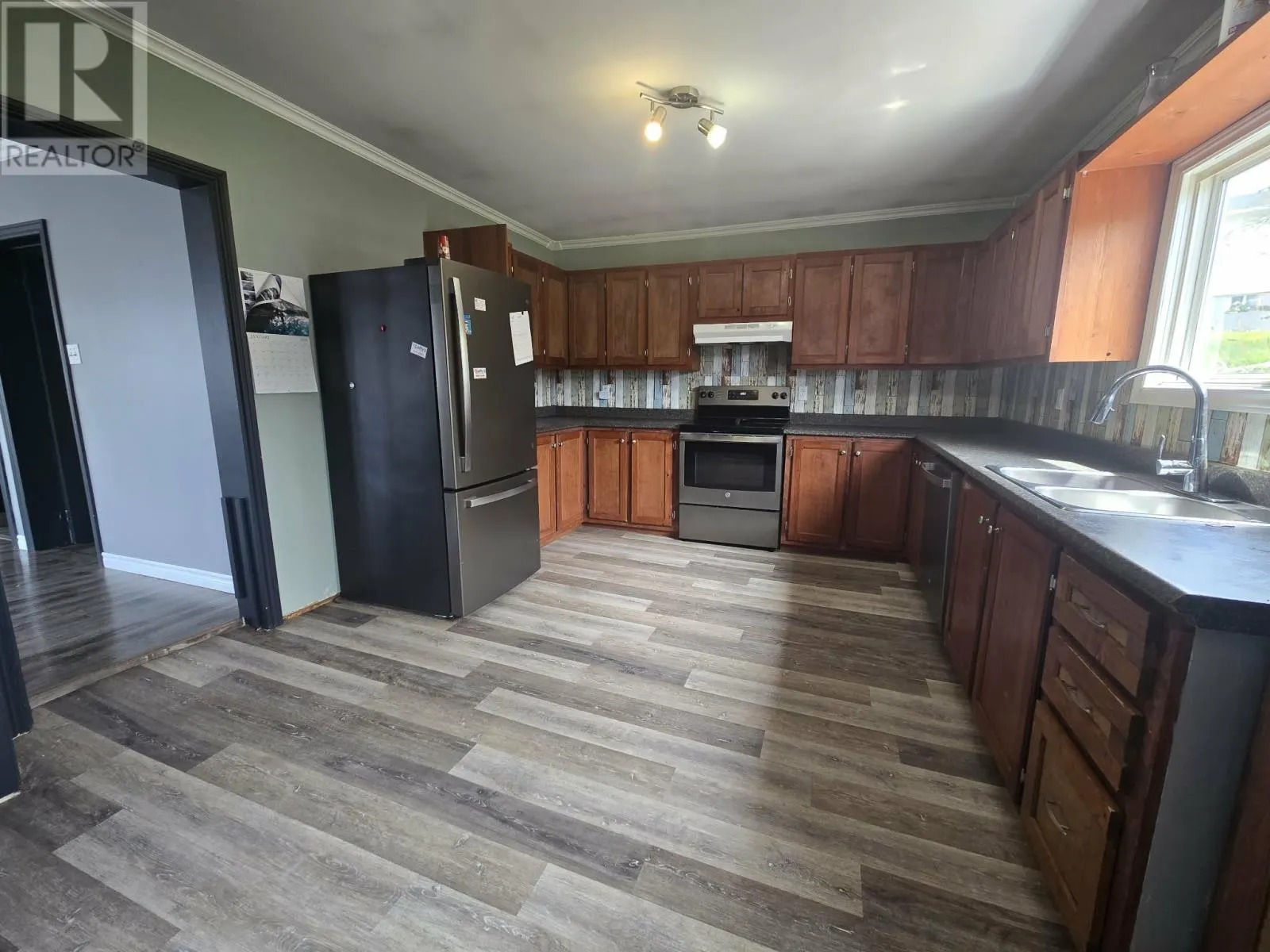 3 Rosedale Avenue