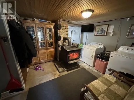 4 IRISHTOWN Road