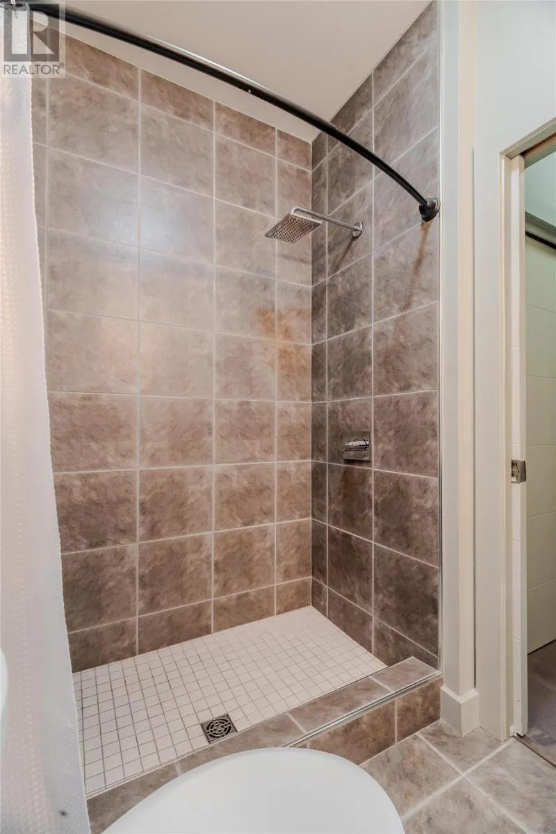 835 Blackmarsh Road Unit#205 #205