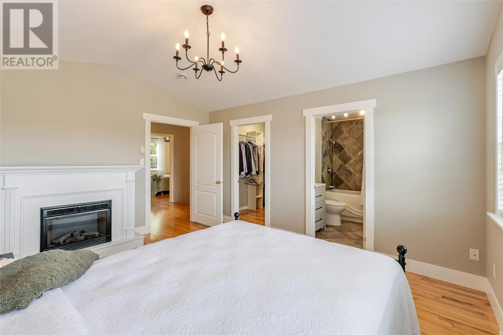 1833 Topsail Road
