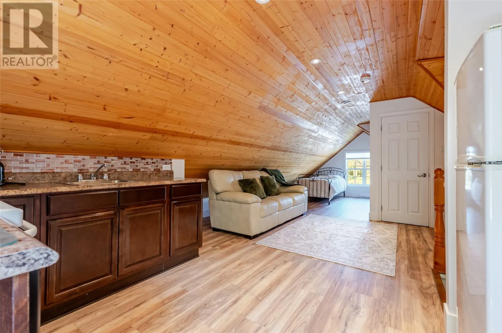 1833 Topsail Road