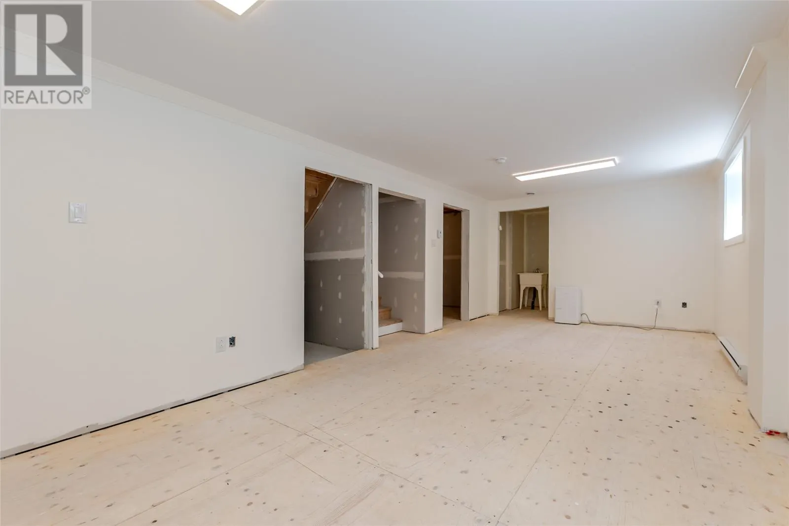 1833 Topsail Road