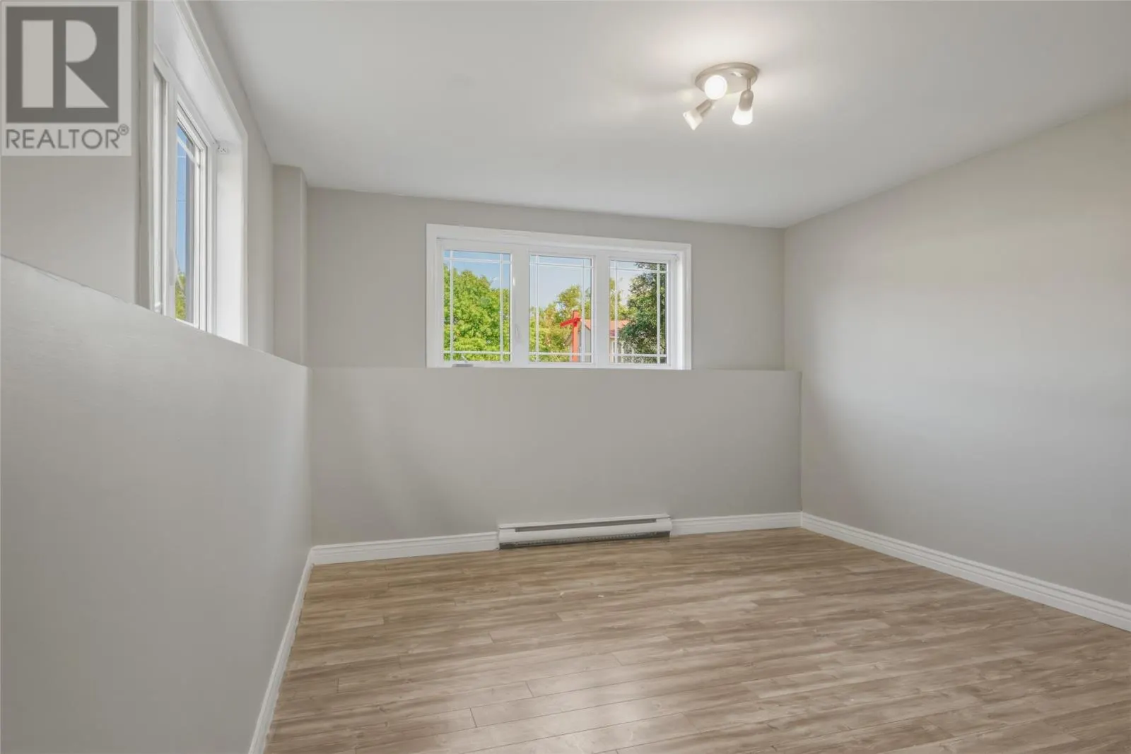 32 Comerfords Road