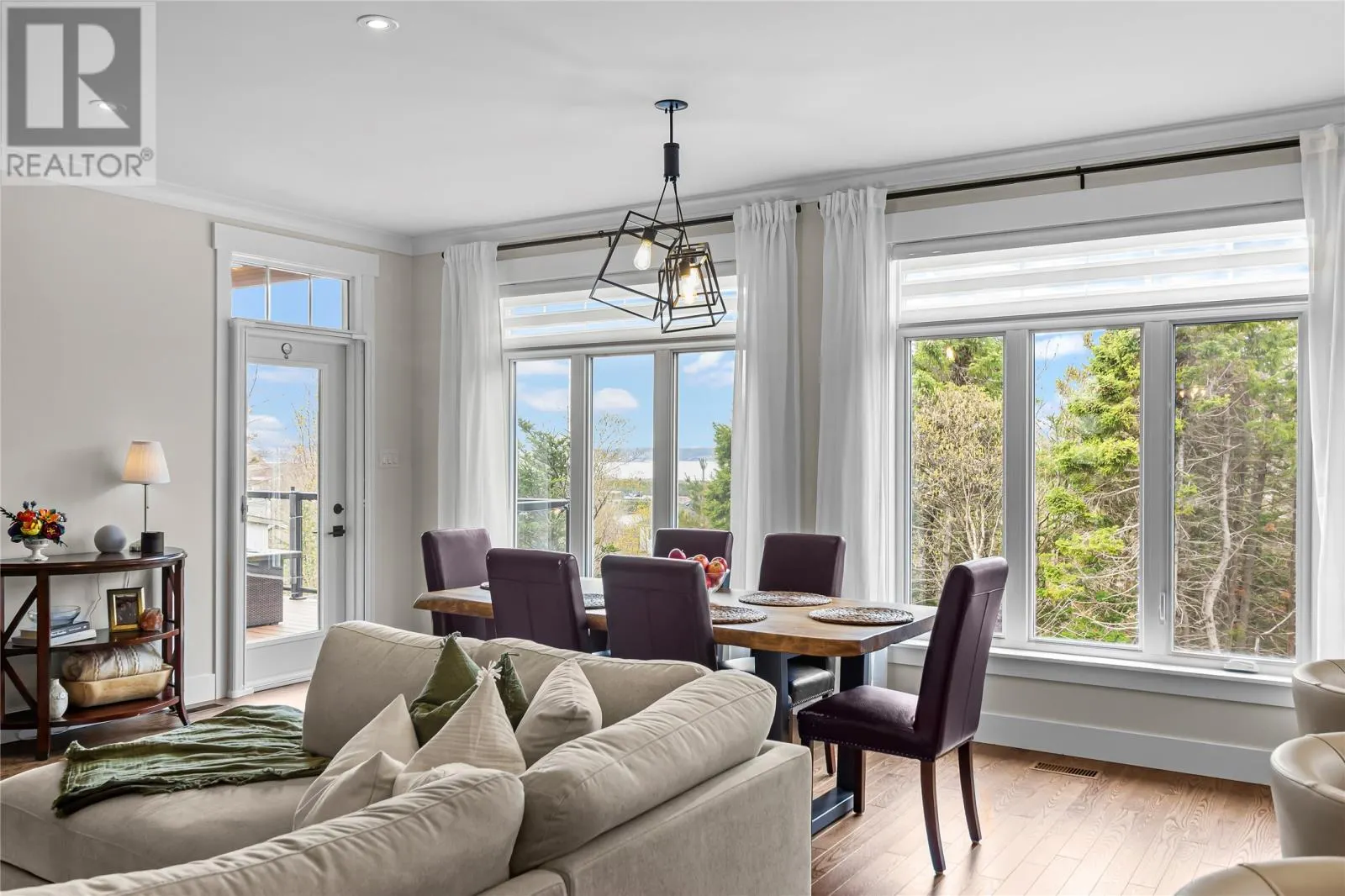 9 Mitchview Estates