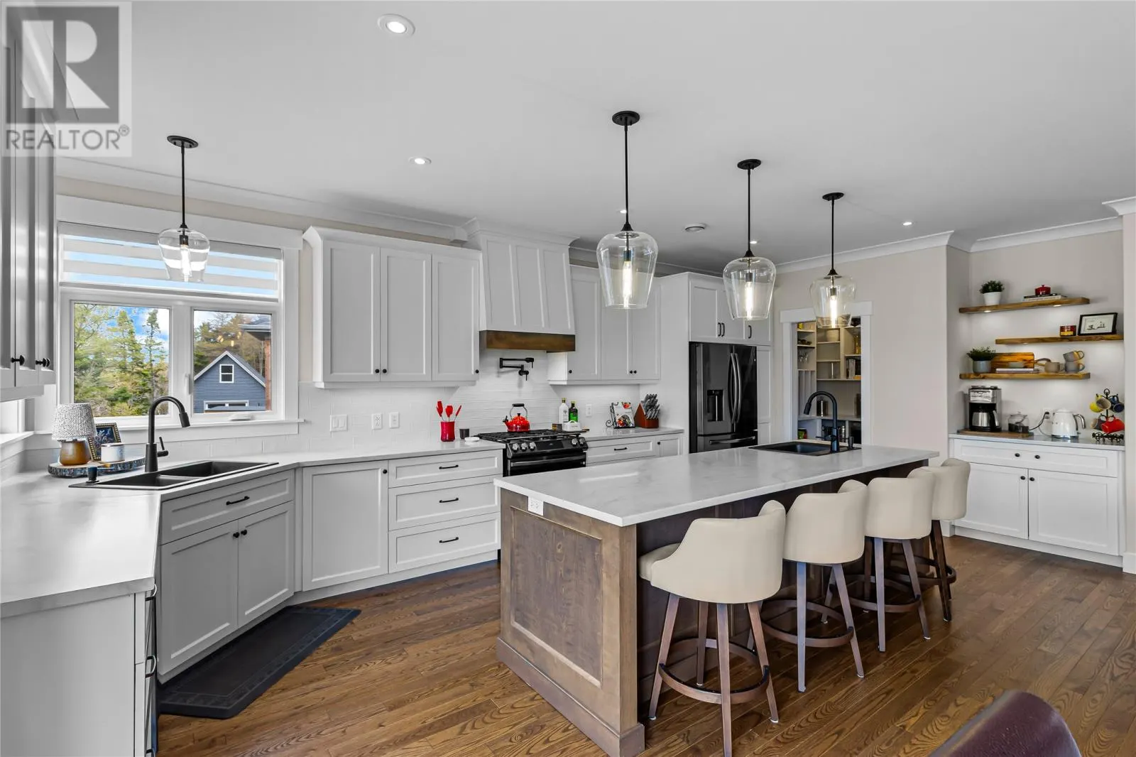 9 Mitchview Estates