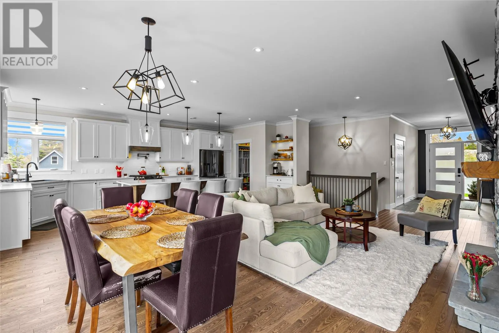 9 Mitchview Estates