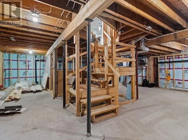 11 Chaytors Place