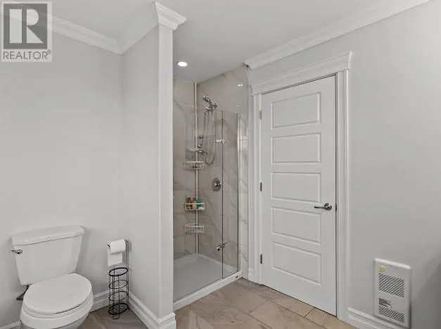 11 Chaytors Place