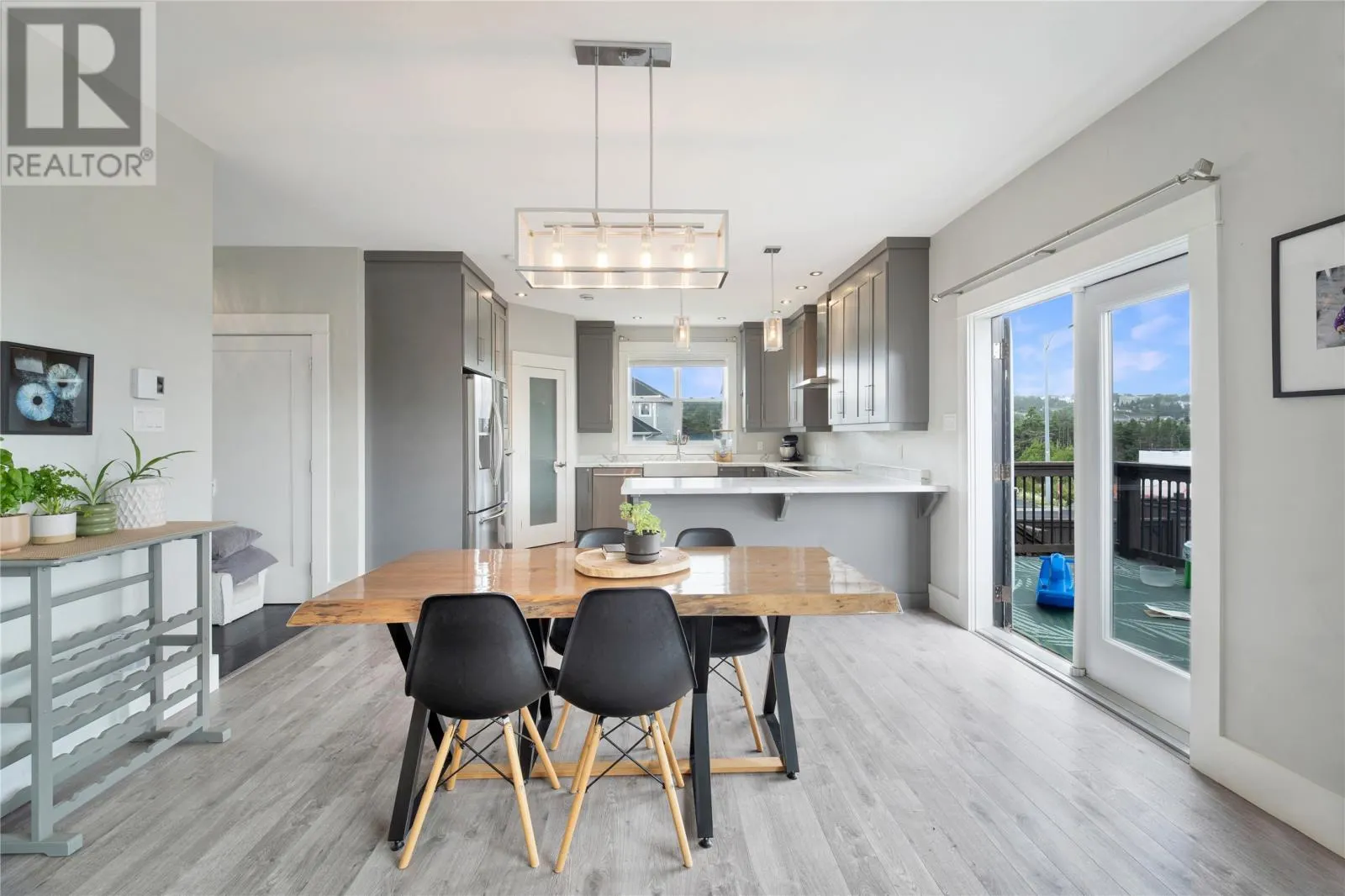 1 Alma Avenue