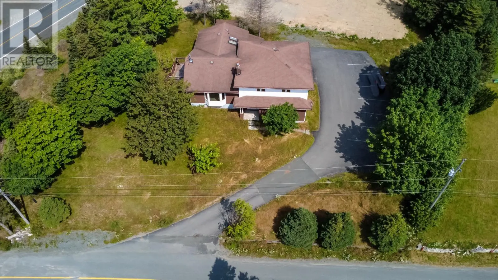 1 Howlett's Avenue