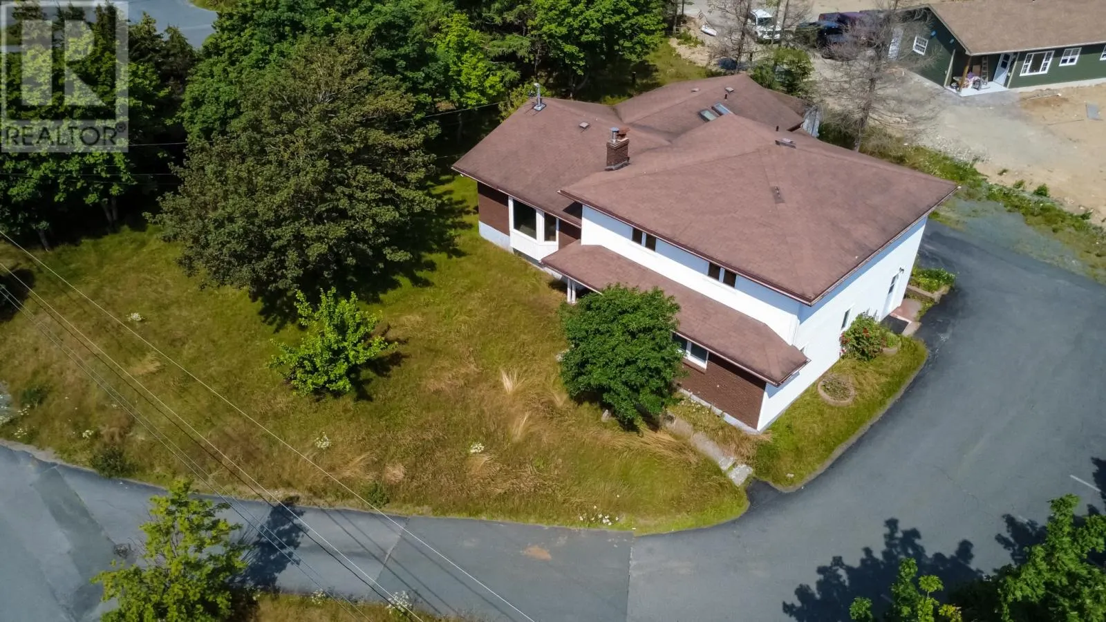 1 Howlett's Avenue