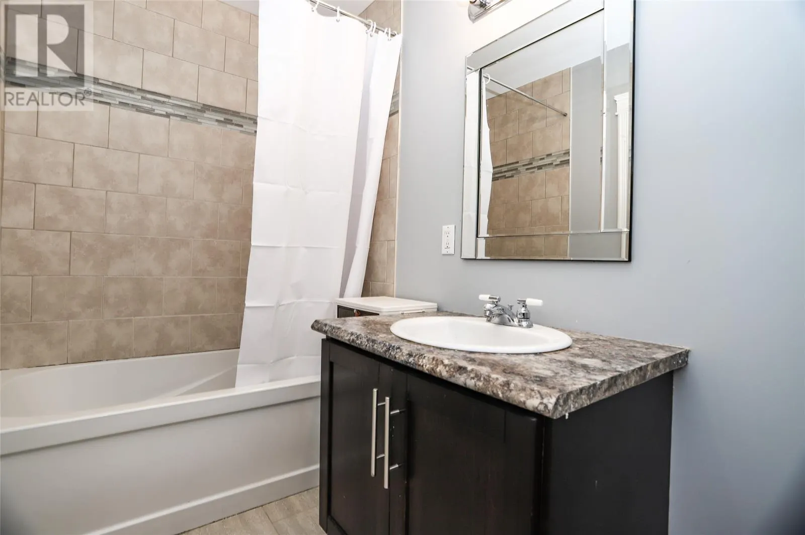 1543 Topsail Road Unit#3 #3