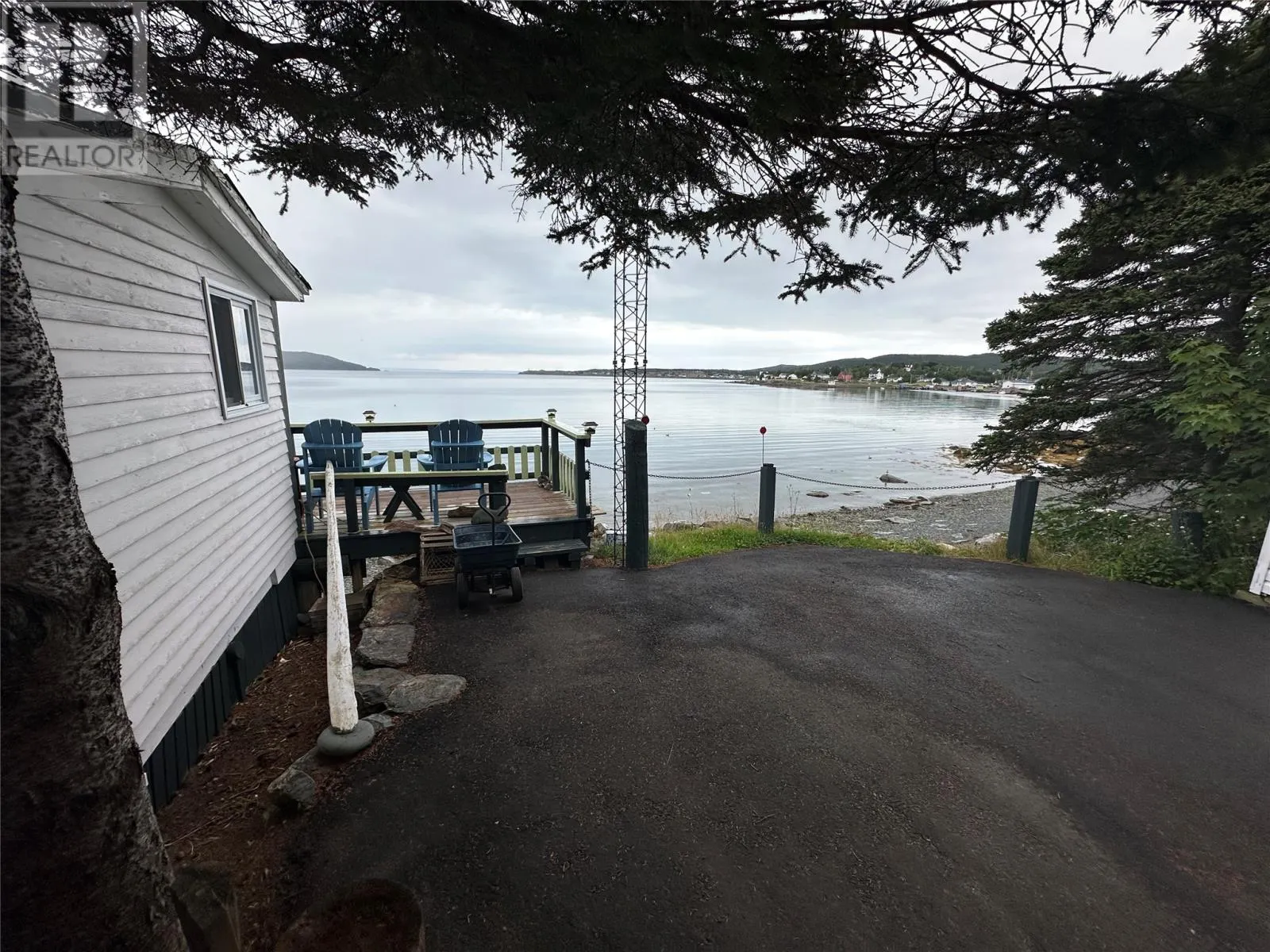 40 Cove Road